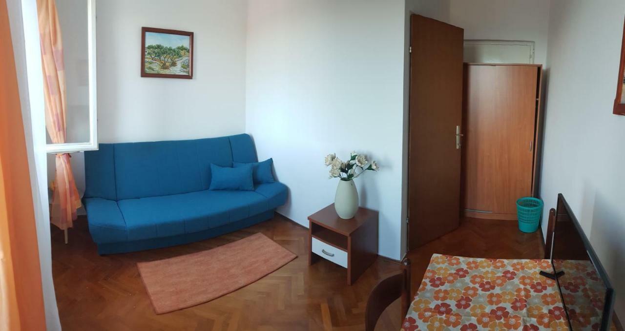Apartment Muzic Mali Losinj Exterior photo