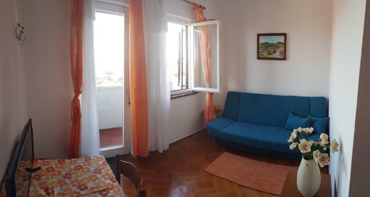 Apartment Muzic Mali Losinj Exterior photo