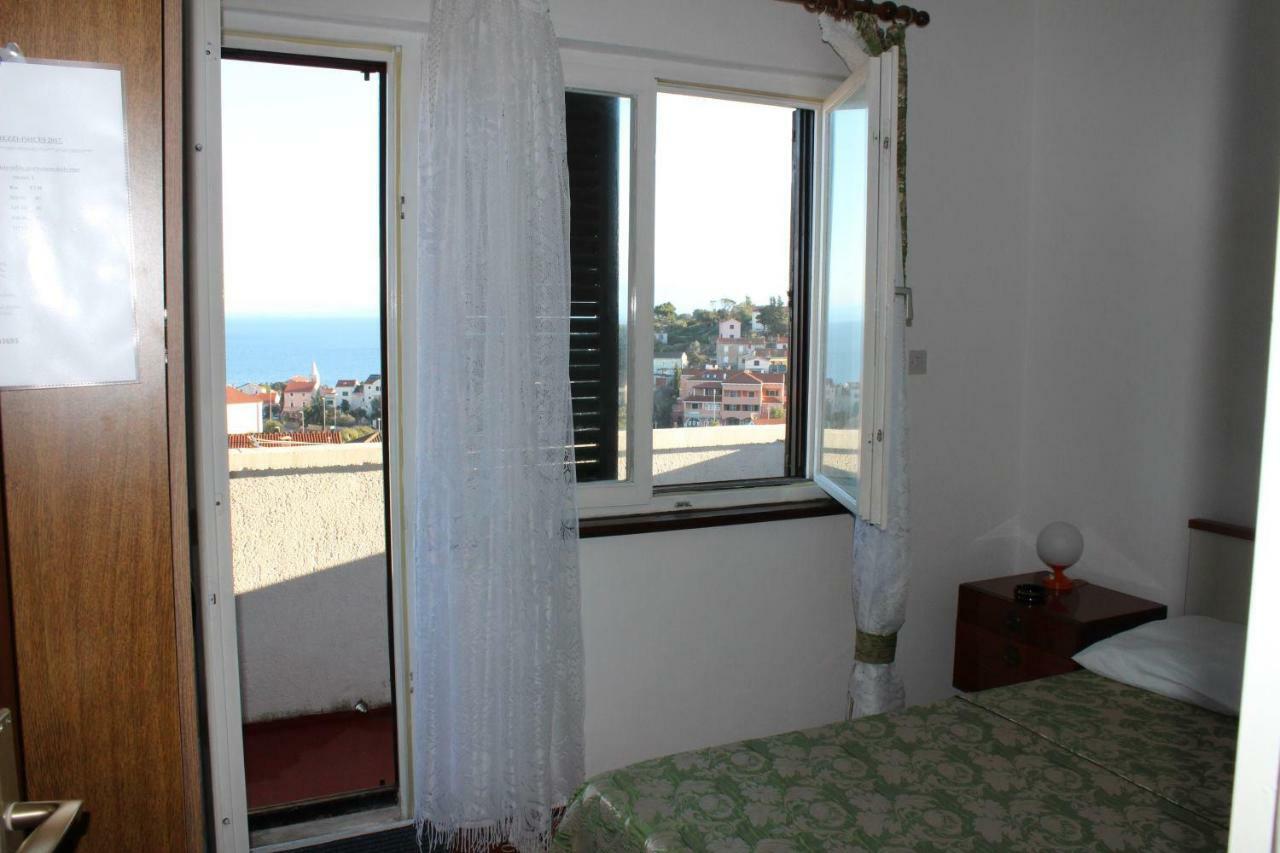 Apartment Muzic Mali Losinj Exterior photo